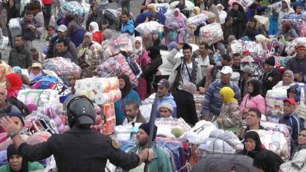 تصريح غامض لوزير الداخلية المغربي قد ينبئ باحتمال وضع حد للتهريب المعيشي بمعبري سبتة ومليلية